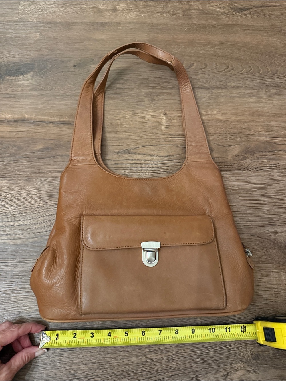 Preston & York Classic Tan Leather Shoulder Bag
